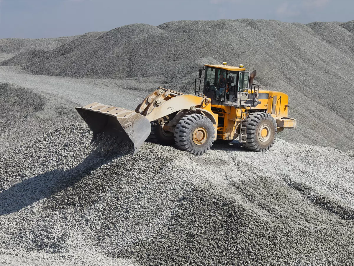 Wheel loader in quarry with Trimble Grade Control Platform