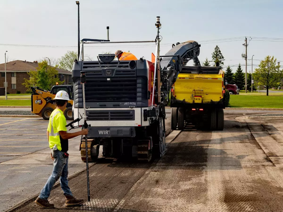 Milling machine with Trimble Roadworks